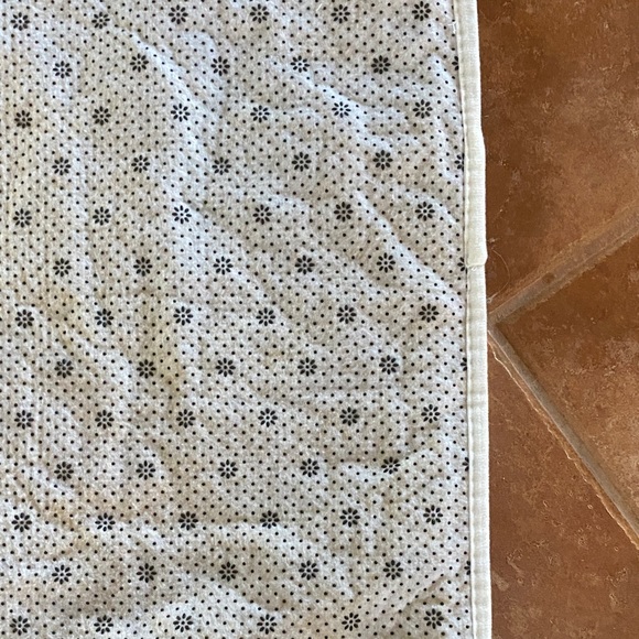 Floral Multicolor Home Accent Rug - Picture 3 of 3